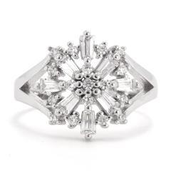 Strieborný prsteň so zirkónmi