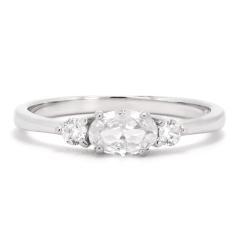 Strieborný prsteň so zirkónmi