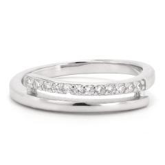 Strieborný prsteň so zirkónmi