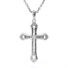 Strieborný prívesok krížik so zirkónmi