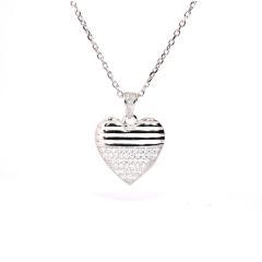 Strieborný prívesok srdce so zirkónmi