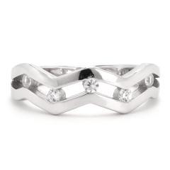 Strieborný prsteň so zirkónmi