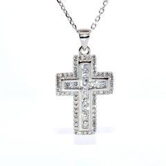 Strieborný prívesok krížik so zirkónmi