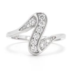 Strieborný prsteň so zirkónmi